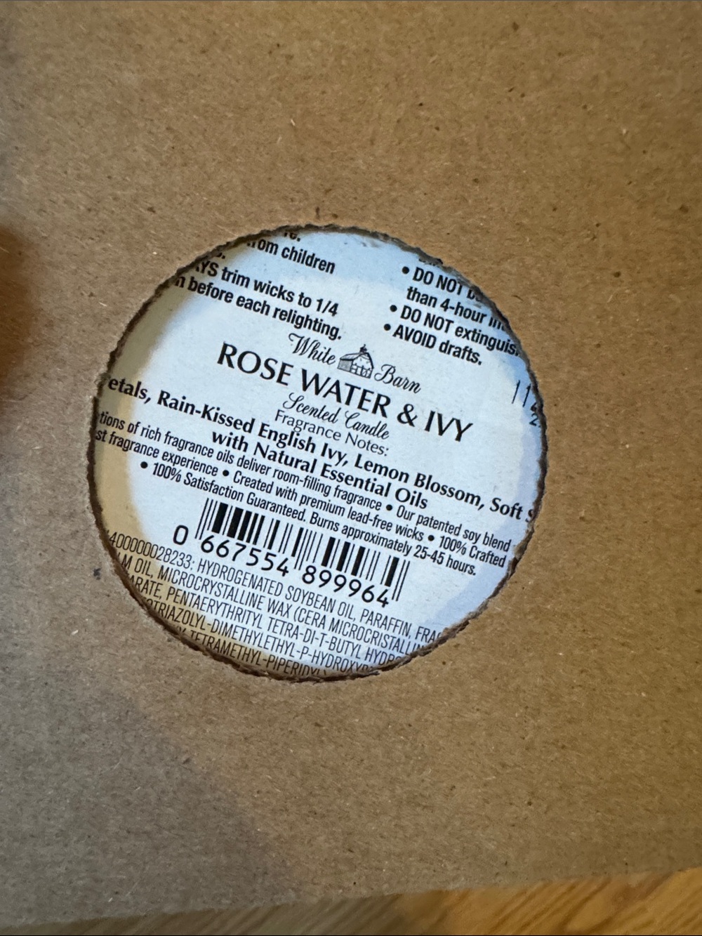 Rose water & Ivy candle